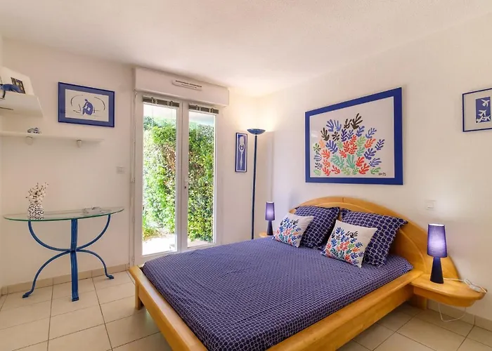 Domaine Valescia Apartment